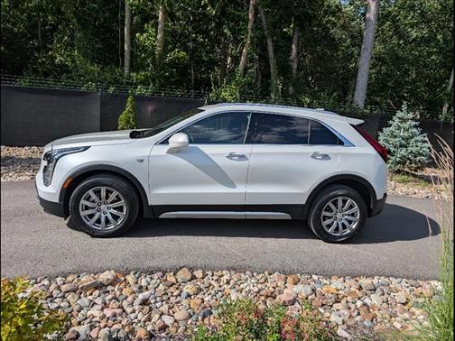 2020 Cadillac XT4 Premium Luxury