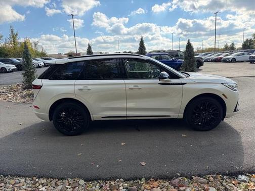 2026 Lincoln Corsair Reserve