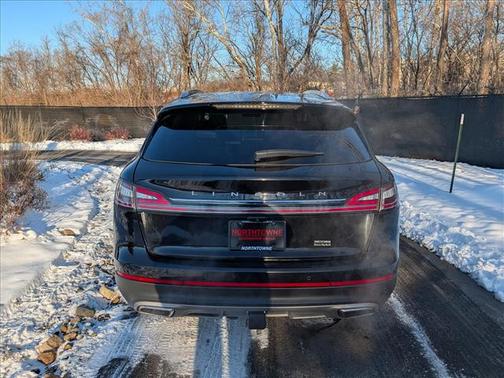 2022 Lincoln Nautilus Reserve