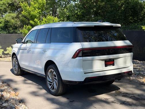 Pristine White 2026 Lincoln Navigator Reserve