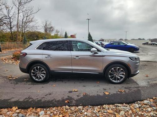 2021 Lincoln Nautilus Reserve