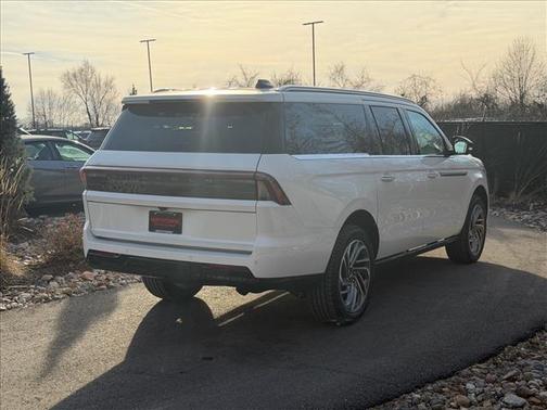 2026 Lincoln Navigator L Reserve