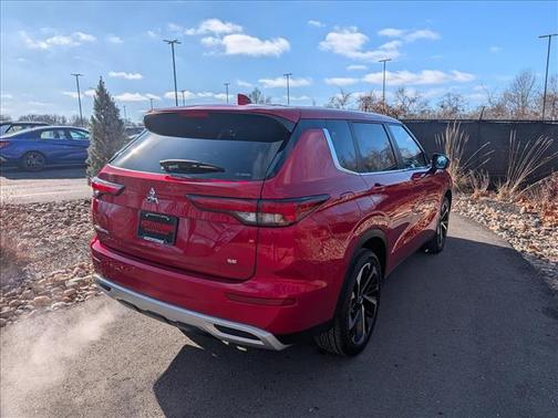 Diamond Red 2024 Mitsubishi Outlander SE