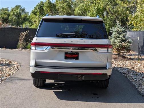2022 Lincoln Navigator L Reserve
