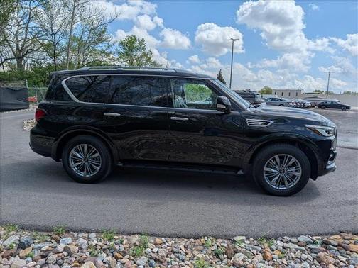 Black Obsidian 2022 INFINITI QX80 Luxe