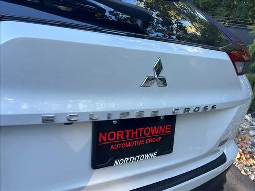 2024 Mitsubishi Eclipse Cross LE