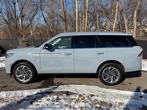 2026 Lincoln Navigator Reserve