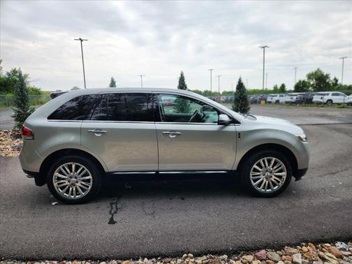 2013 Lincoln MKX Base
