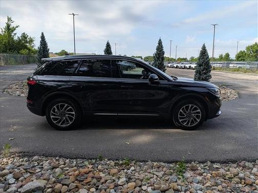 Black 2022 Lincoln Corsair Standard