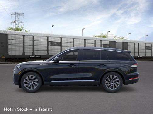 Infinite Black Metallic 2026 Lincoln Aviator Premiere