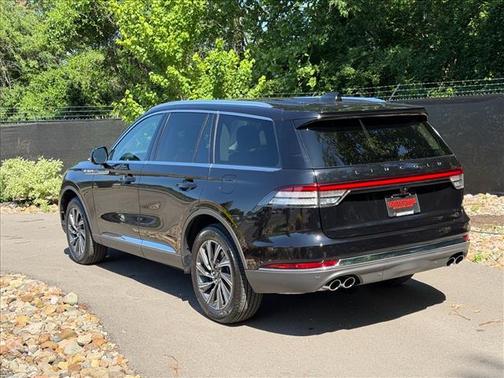 Infinite Black Metallic 2026 Lincoln Aviator Premiere