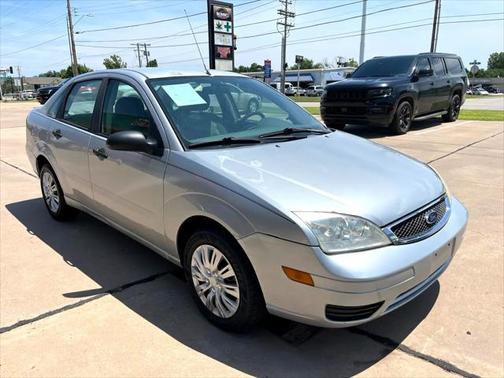 2005 Ford Focus ZX4 S