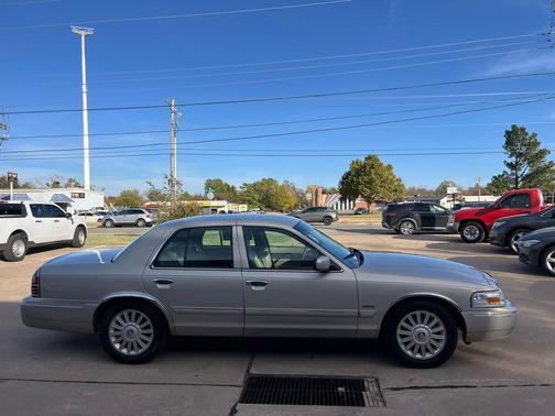 2010 Mercury Grand Marquis LS (Fleet Only)