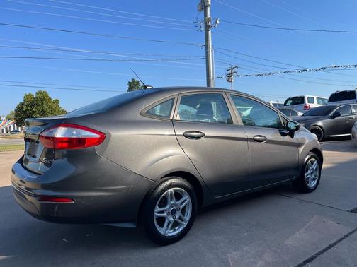 2017 Ford Fiesta SE
