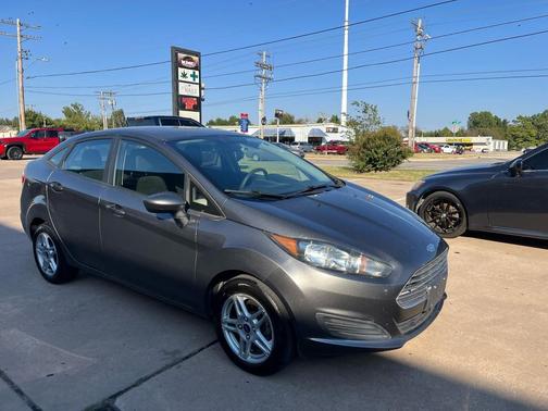 2017 Ford Fiesta SE