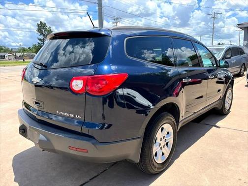 2011 Chevrolet Traverse LS