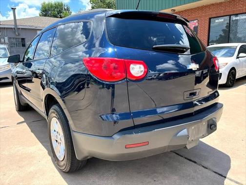 2011 Chevrolet Traverse LS