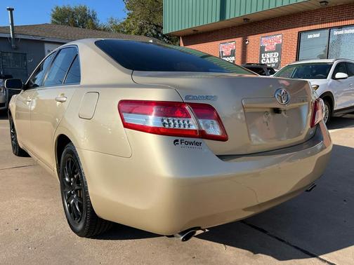 2010 Toyota Camry LE