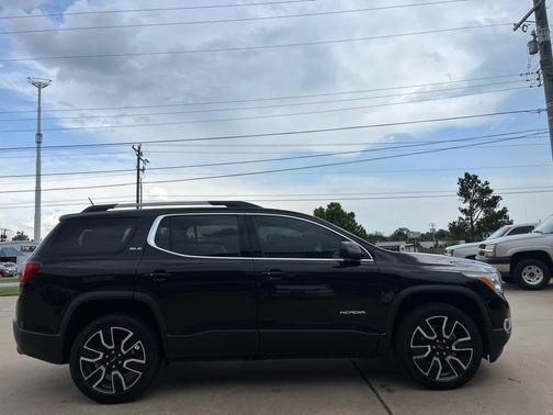2019 GMC Acadia SLE-2