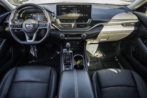 2023 Nissan Altima SR VC-Turbo FWD