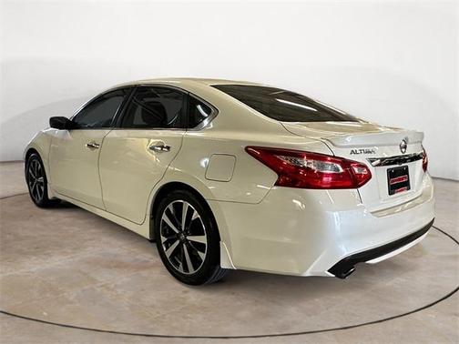 2016 Nissan Altima 2.5 SR