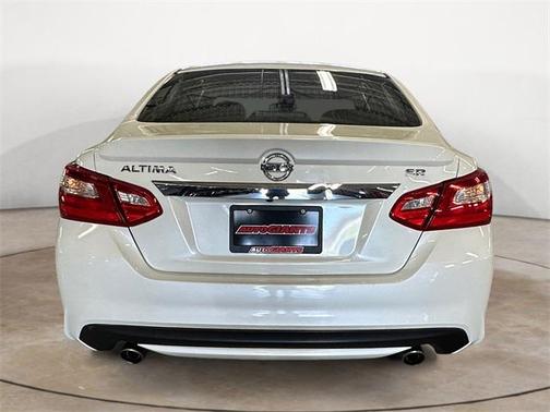 2016 Nissan Altima 2.5 SR