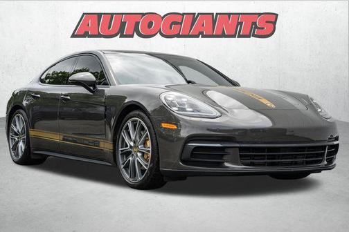 2018 Porsche Panamera Base