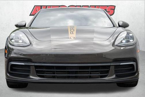 2018 Porsche Panamera Base