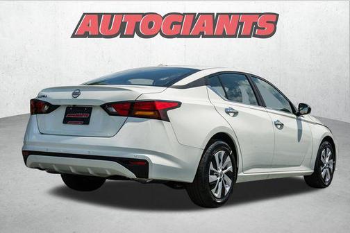 2025 Nissan Altima S FWD