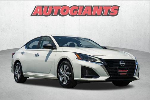 2025 Nissan Altima S FWD