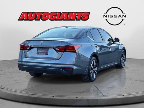 2021 Nissan Altima 2.5 SV