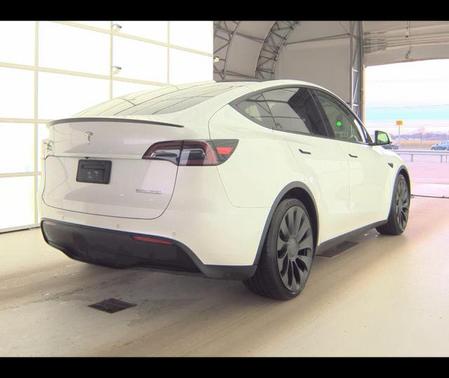 2022 Tesla Model Y Performance Dual Motor All-Wheel Drive
