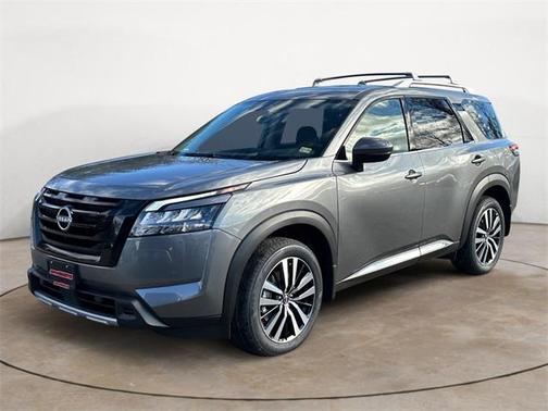 2025 Nissan Pathfinder Platinum 4WD