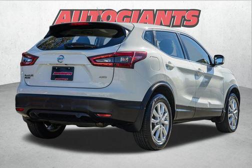 2022 Nissan Rogue Sport S