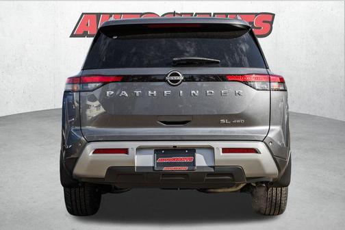 2025 Nissan Pathfinder SL 4WD