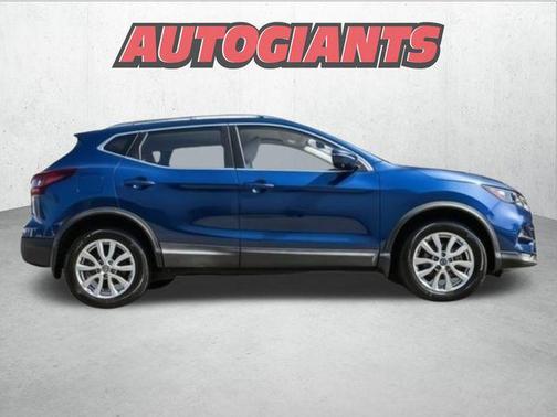 2020 Nissan Rogue Sport SV