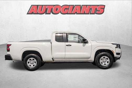 2025 Nissan Frontier S