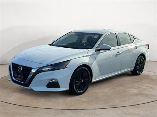 2022 Nissan Altima S FWD