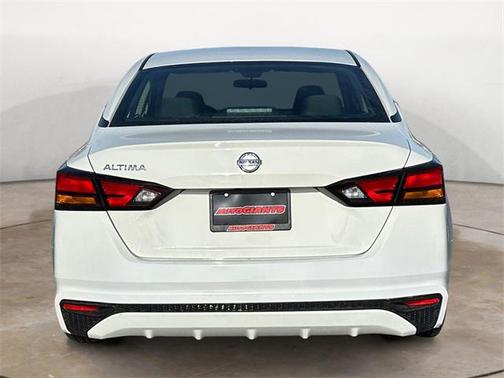 2022 Nissan Altima S FWD
