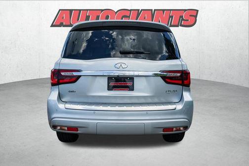 2021 INFINITI QX80 Luxe