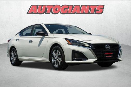 2025 Nissan Altima S FWD