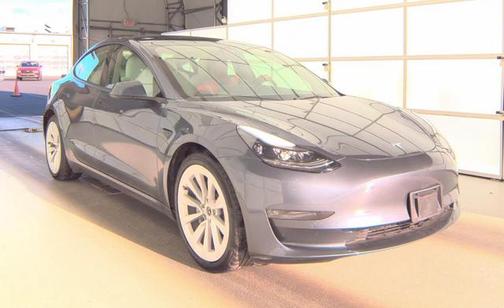 2022 Tesla Model 3 Standard Range