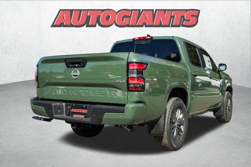2026 Nissan Frontier SV