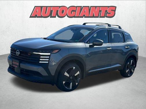 2025 Nissan Kicks SR