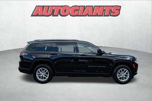 2022 Jeep Grand Cherokee L Laredo