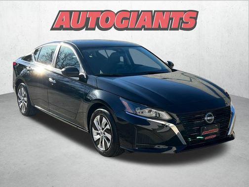 2025 Nissan Altima S FWD