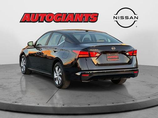 2025 Nissan Altima S FWD