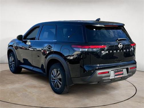 2025 Nissan Pathfinder S FWD