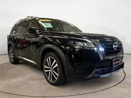 2023 Nissan Pathfinder Platinum 4WD