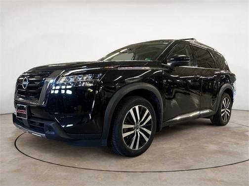 2023 Nissan Pathfinder Platinum 4WD